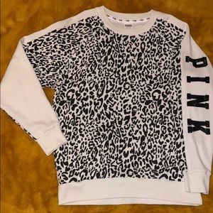 VS PINK Cheetah Print Crew Neck Sweatshirt SZ XS